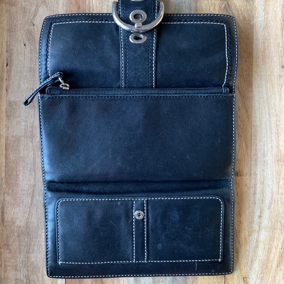 Coach Black Leather Buckle Trifold Wallet - Picture 3 of 4
